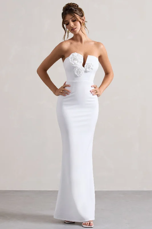 Fashionable Women's Outfit Chic Allure Enticed | White Strapless V-Neck Maxi Dress With Flowers