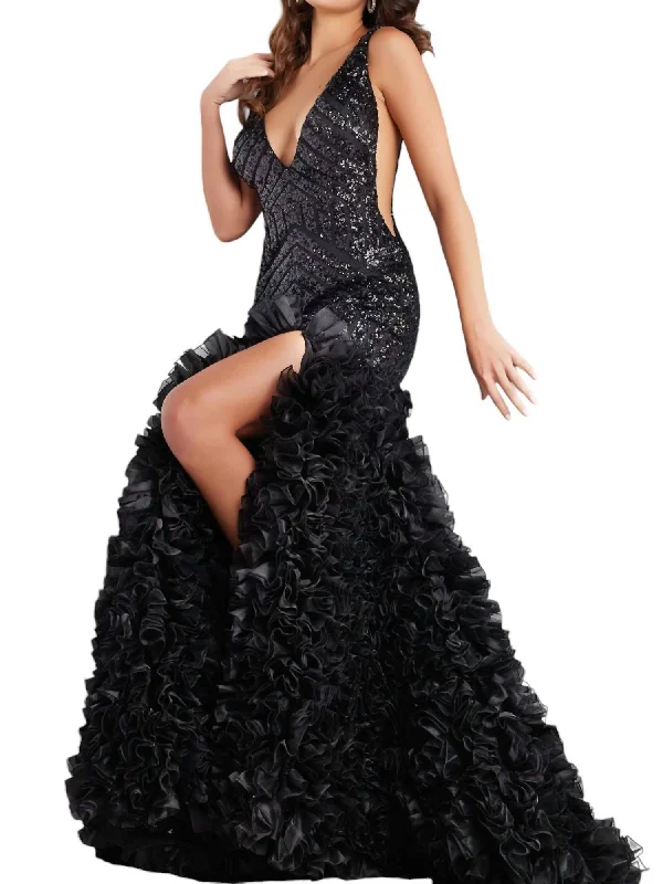 Stylish Women's Garments For Holidays Refined Simplicity Beaded Fit And Flare Gown In Black