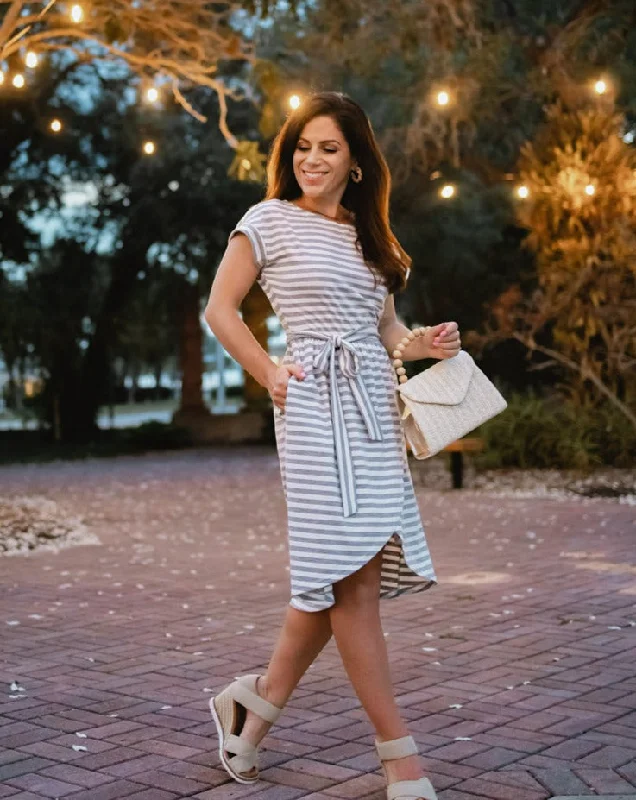 Women's Plus-Size Apparel Feminine Soft - Hued Look MEROKEETY Short Sleeve Tie Waist Striped T-Shirt Dress