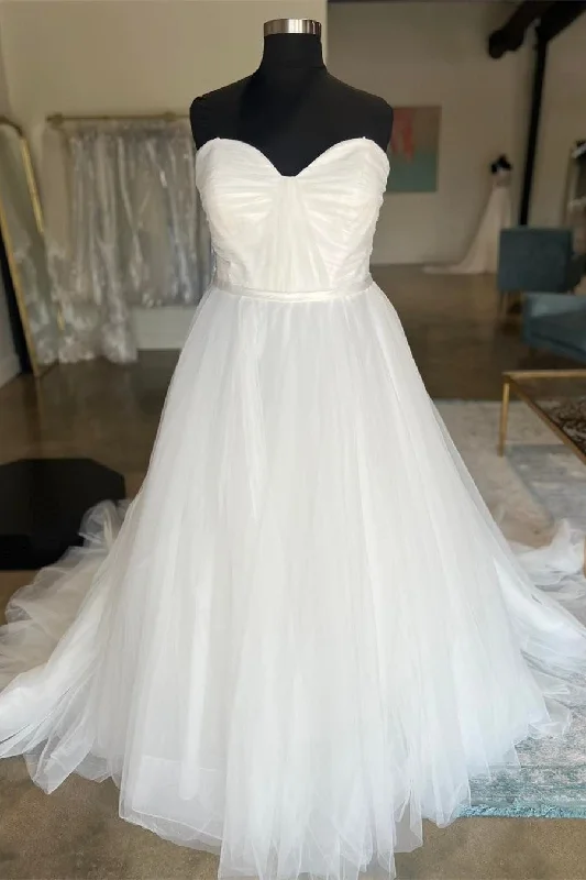 Women's Casual Apparel For Weekends Feminine Soft - Hued Look White Sweetheart A-Line Tulle Long Wedding Dress