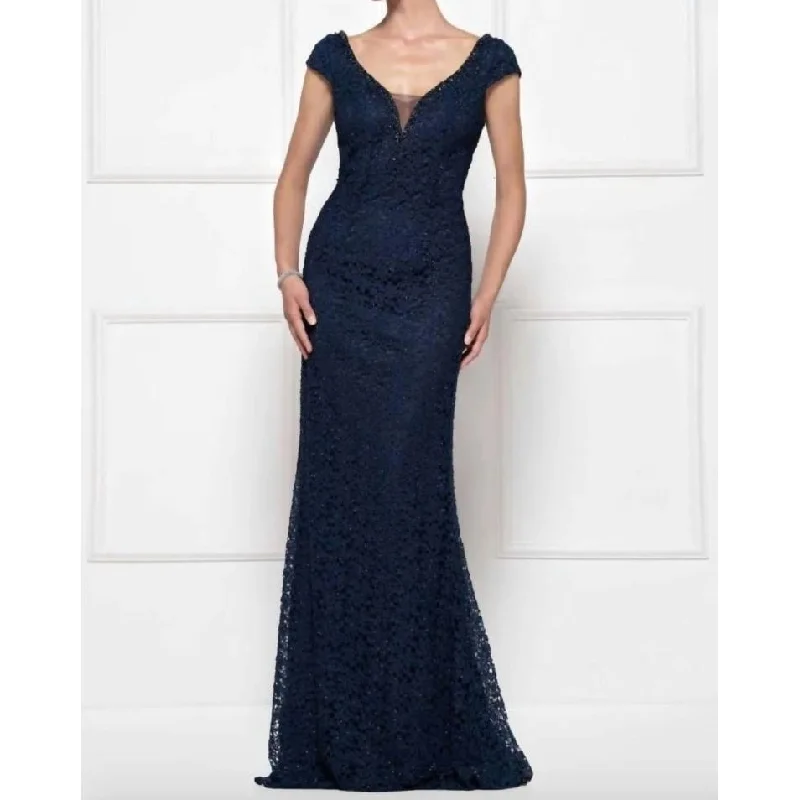 Casual Attire For Women Graceful Movement - Lace Evening Gown