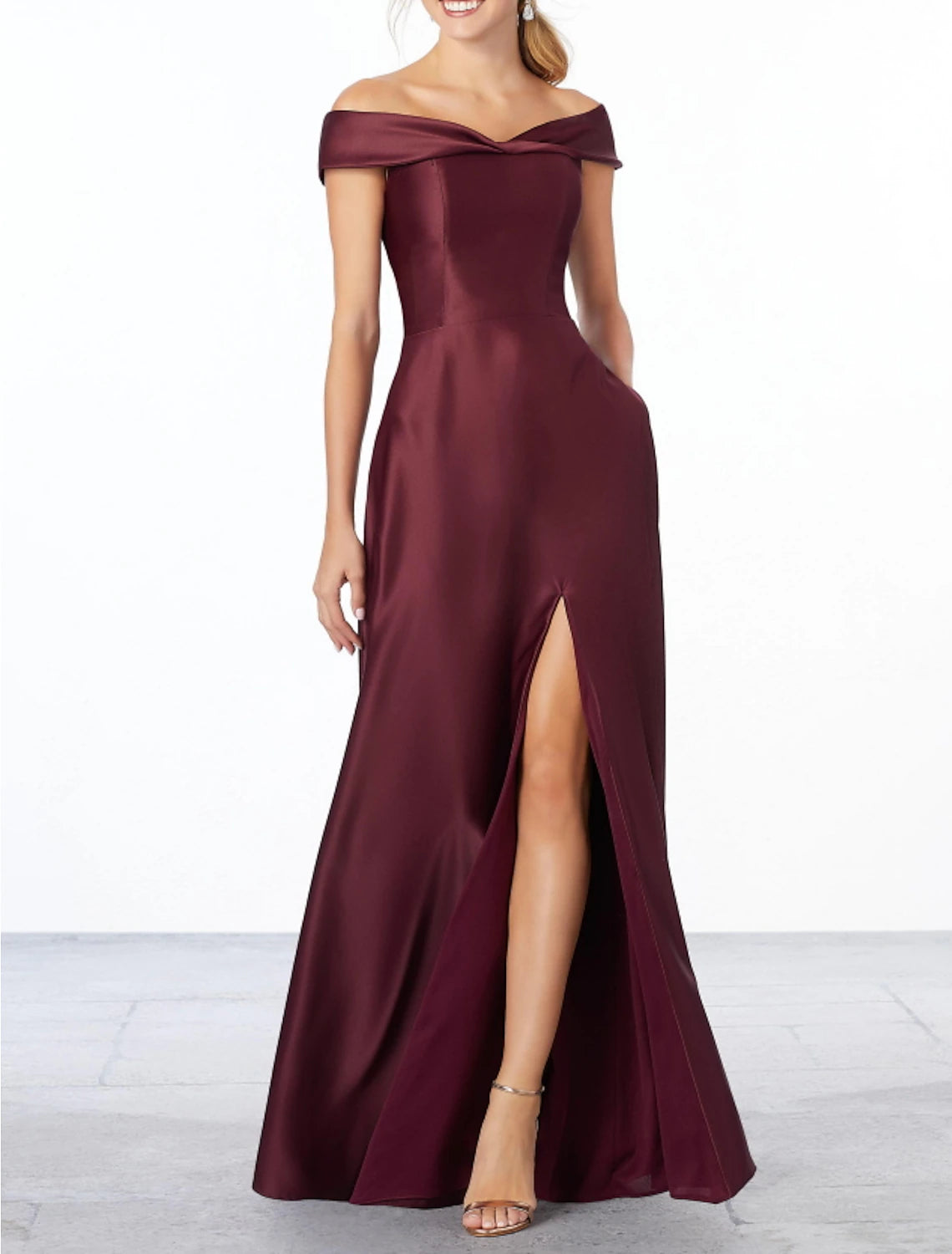 Women's Outerwear Clothing Soft Textures Sheath / Column Bridesmaid Dress Off Shoulder Sleeveless Elegant Floor Length Satin with Pleats / Split Front