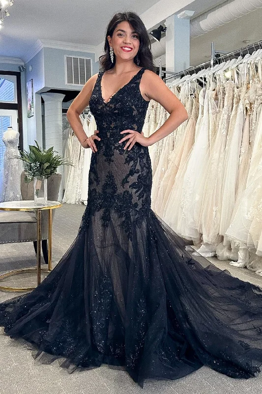 Women's Functional Outdoor Garments Feminine Elegance Black Tulle Appliques V-Neck Trumpet Long Wedding Dress