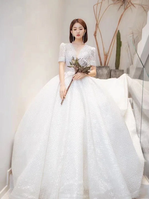 Modern Women's Apparel Casual Weekend Relaxed Style Gergeous A-line Popular 2021 Bridal Gowns, Elegant V-neck Beaded Wedding Dresses